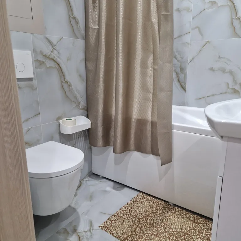 Новая квартира в сквере около стадиона