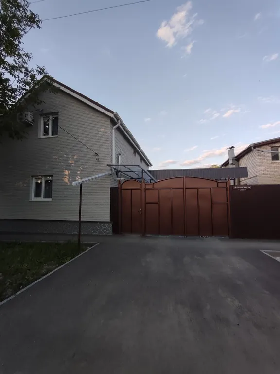 Коттедж Уютный дом в частном секторе с парковой ваших машин — аренда посуточно в Ессентуки