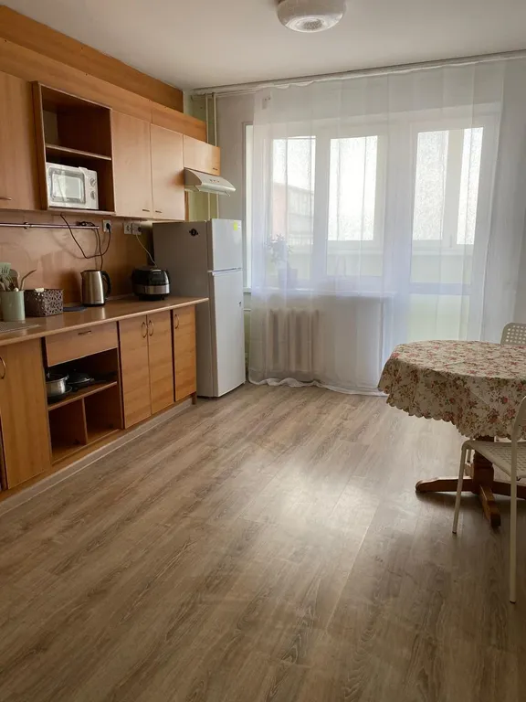 Первая речка, рядом с пляжем на мысе Кунгасный