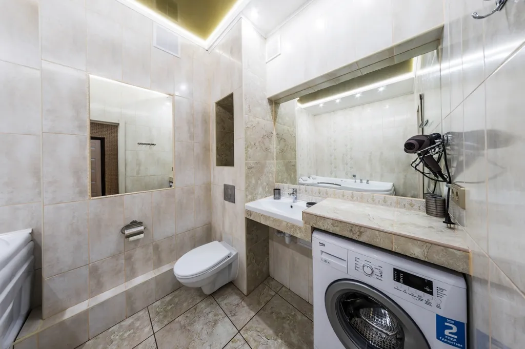 Эксклюзивные апартаменты с огромной джакузи и видом из окна на город