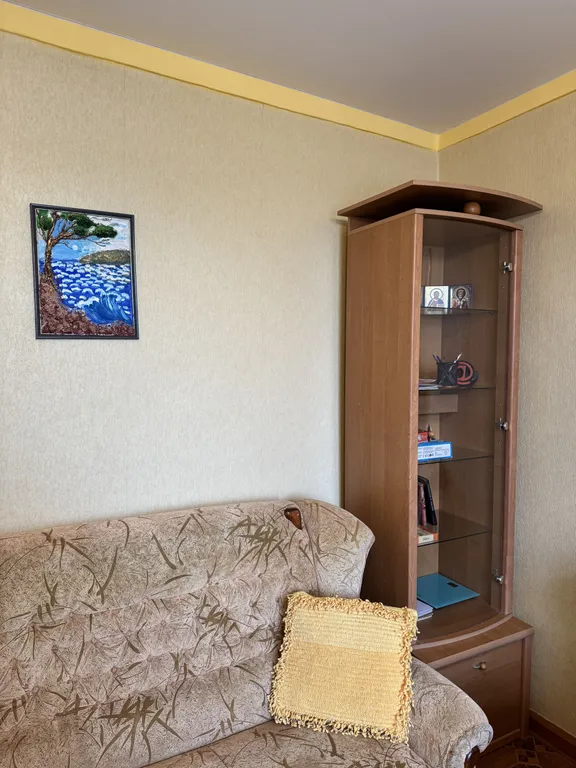 1-комнатная квартира со своим зеленым двориком в тихом центре