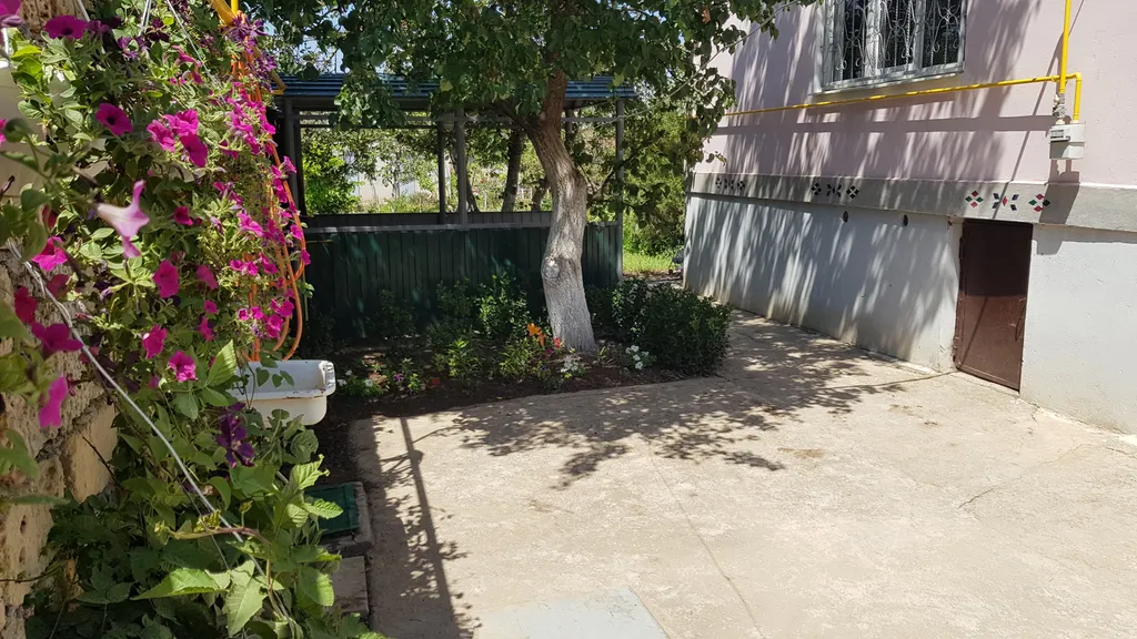 Дом под ключ у моря в пригороде Евпатории с отдельным двором