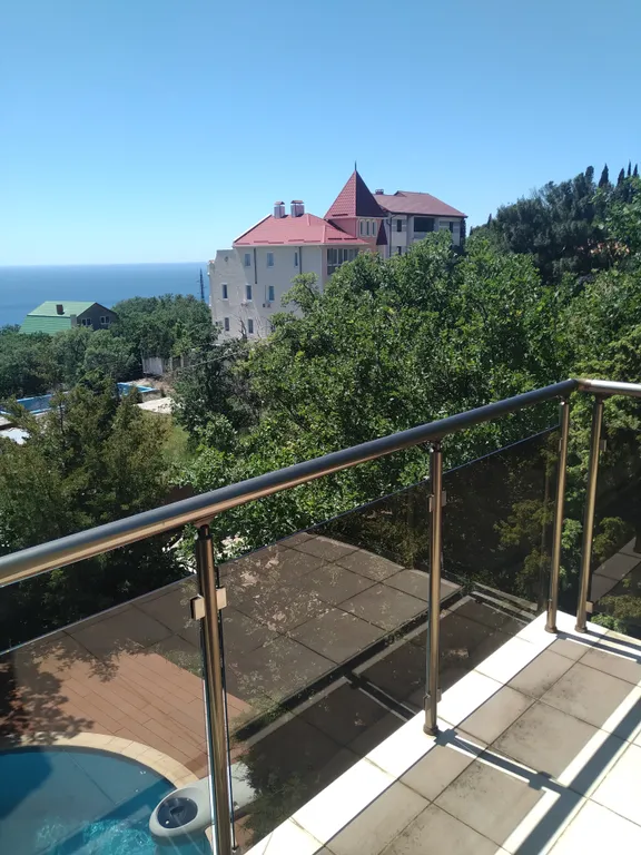 Вилла Azure Marina с бассейном