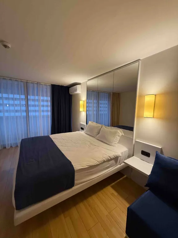 Студия с видом на море и горы