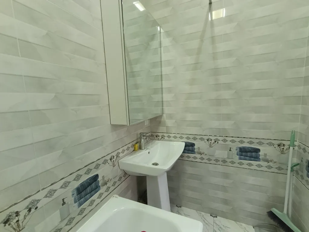 Тихий район - центр - новый ремонт