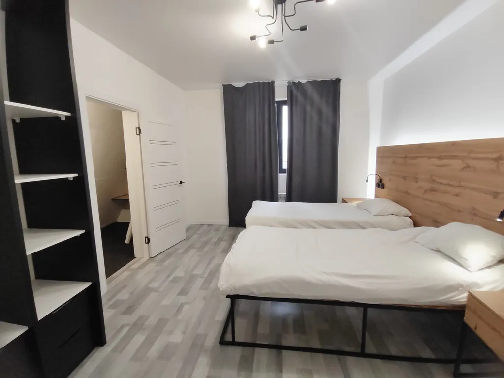 6-комнатный Дом