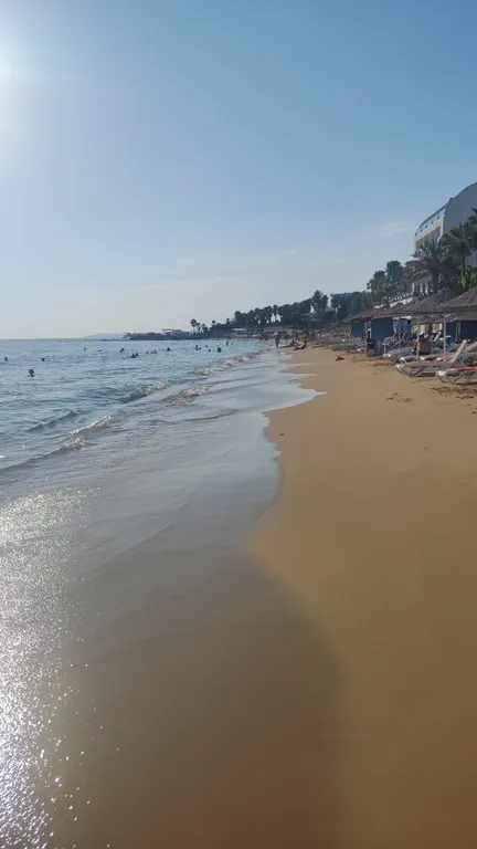 3-комнатная квартира отельного типа в 700 метрах от моря