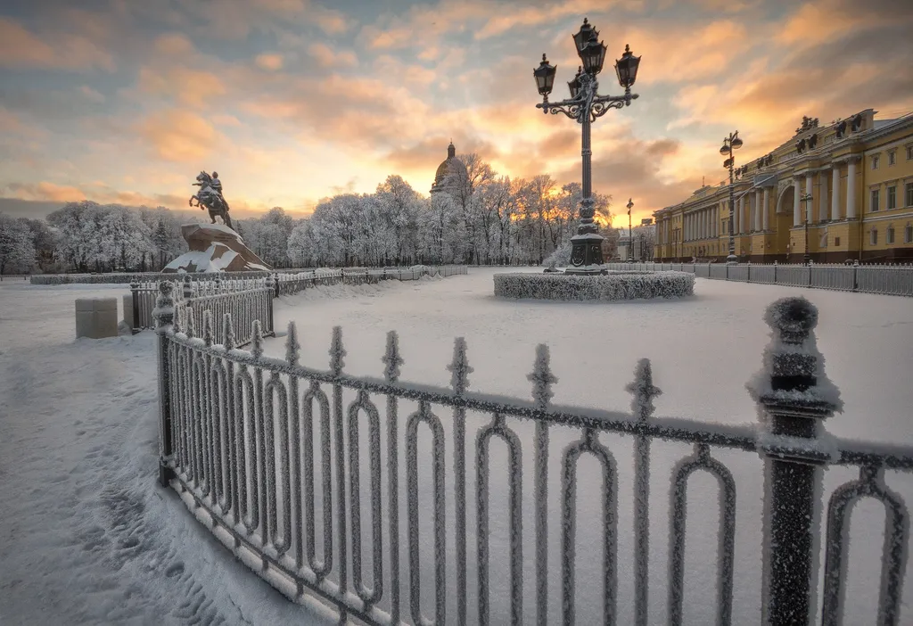 Евро-двушка у метро Девяткино для командировок и семейных