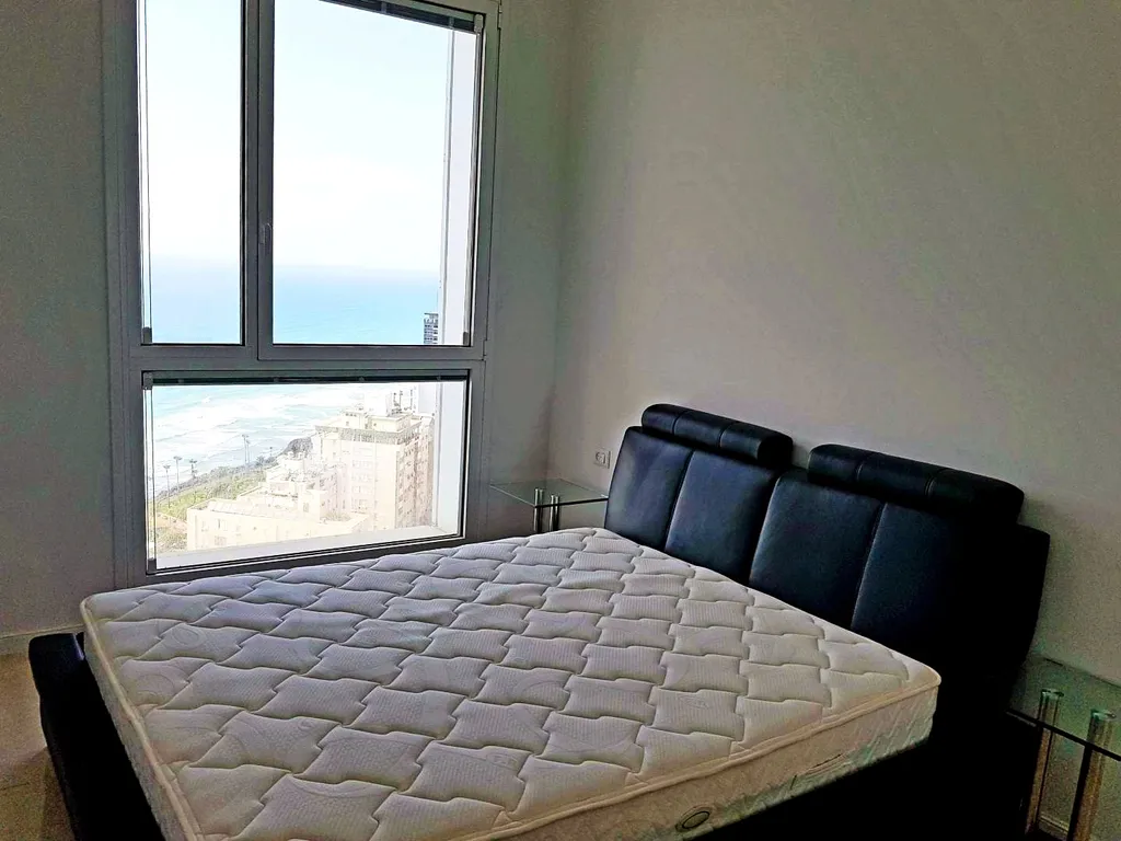 Пентхаус на берегу моря