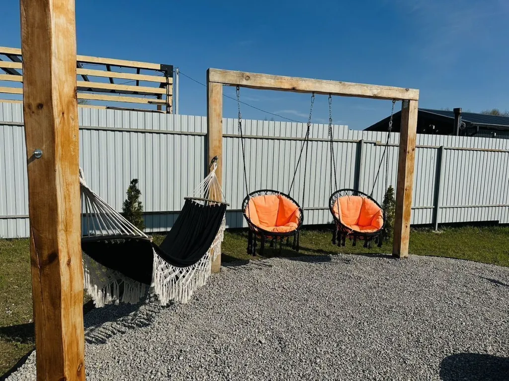 Современный дом с баней и чаном