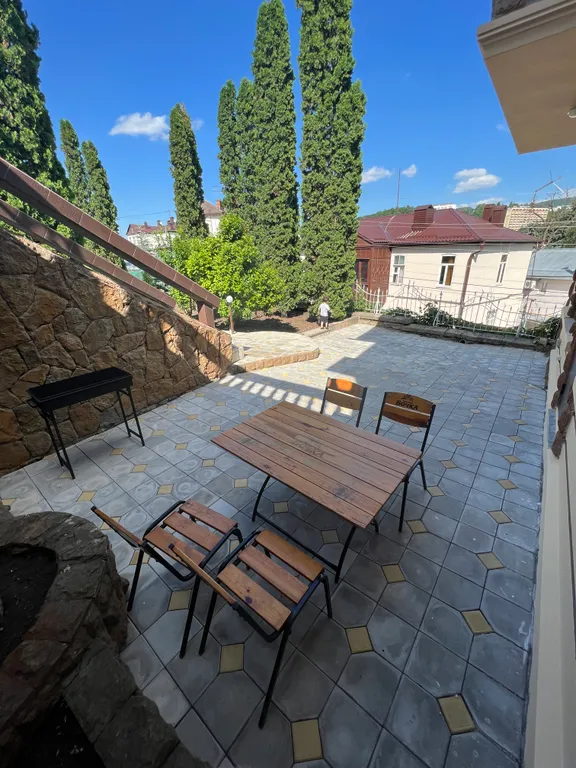 Коттедж Уютный домик в центре с мангальной зоной — Кисловодск