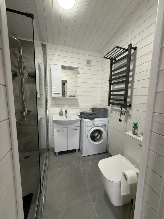 Уютный дом в черте города