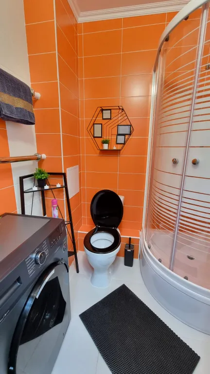 Студия у метро Парнас