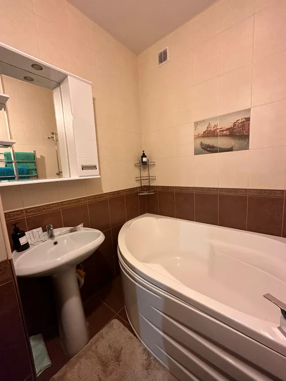 Двухкомнатная  квартира, рядом с  курортной зоной