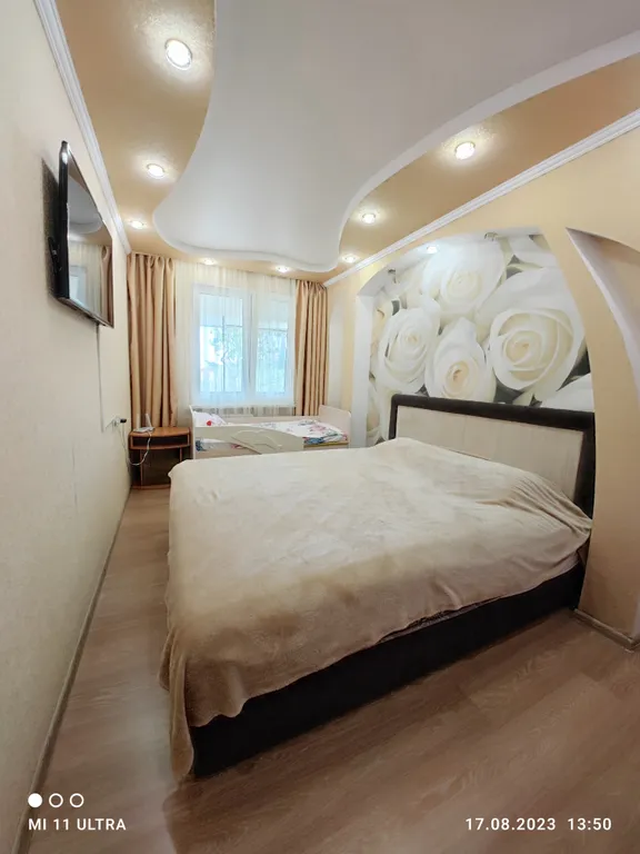 Семейная трехкомнатная квартира с видом на море