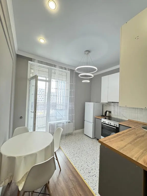 Центр левого берега Хан шатыр, ЖК Sat city.