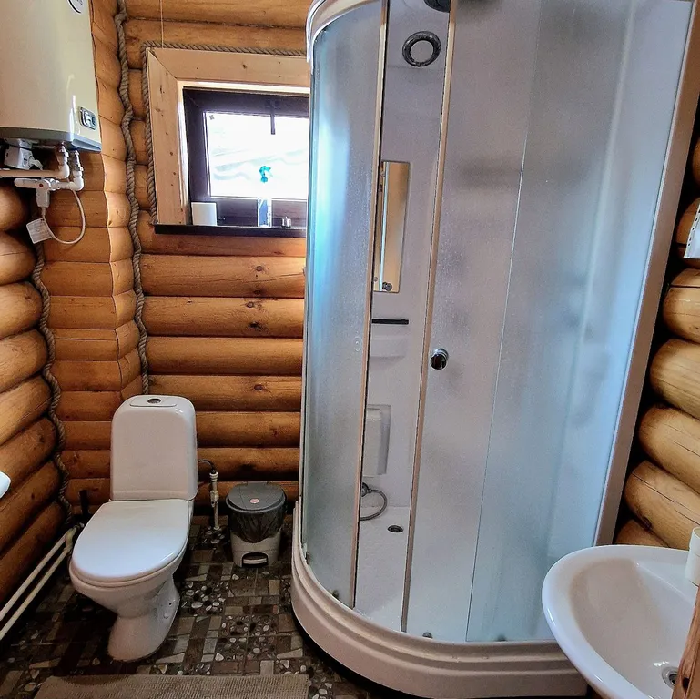 Уютный трёхместный эко-номер