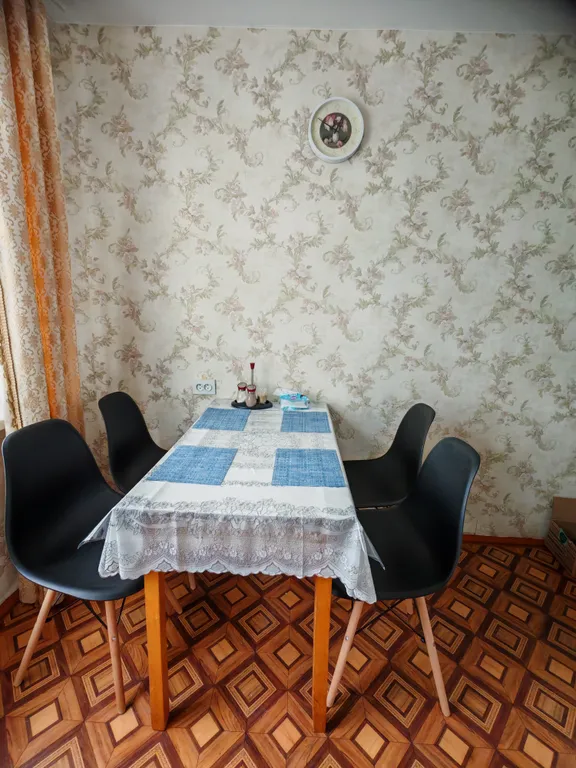 Светлая, уютная однокомнатная квартира в 10 минутах от источников ждет вас