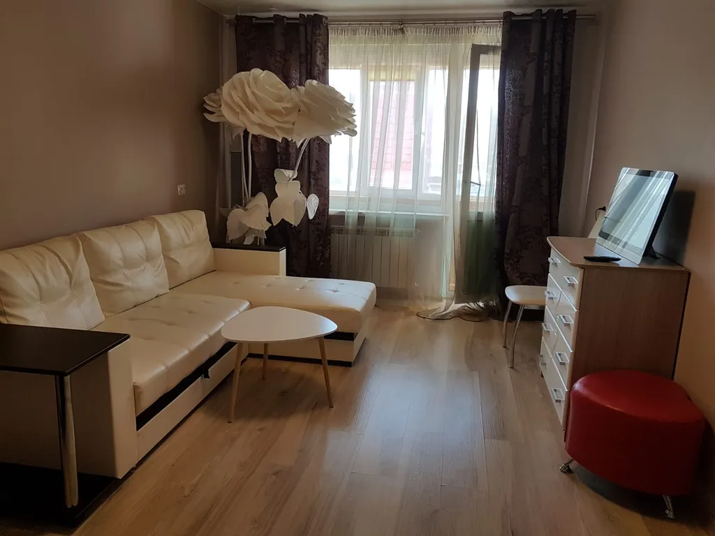 Уютная 1-комнатная квартира с отличным ремонтом — аренда посуточно в Новый Уренгой