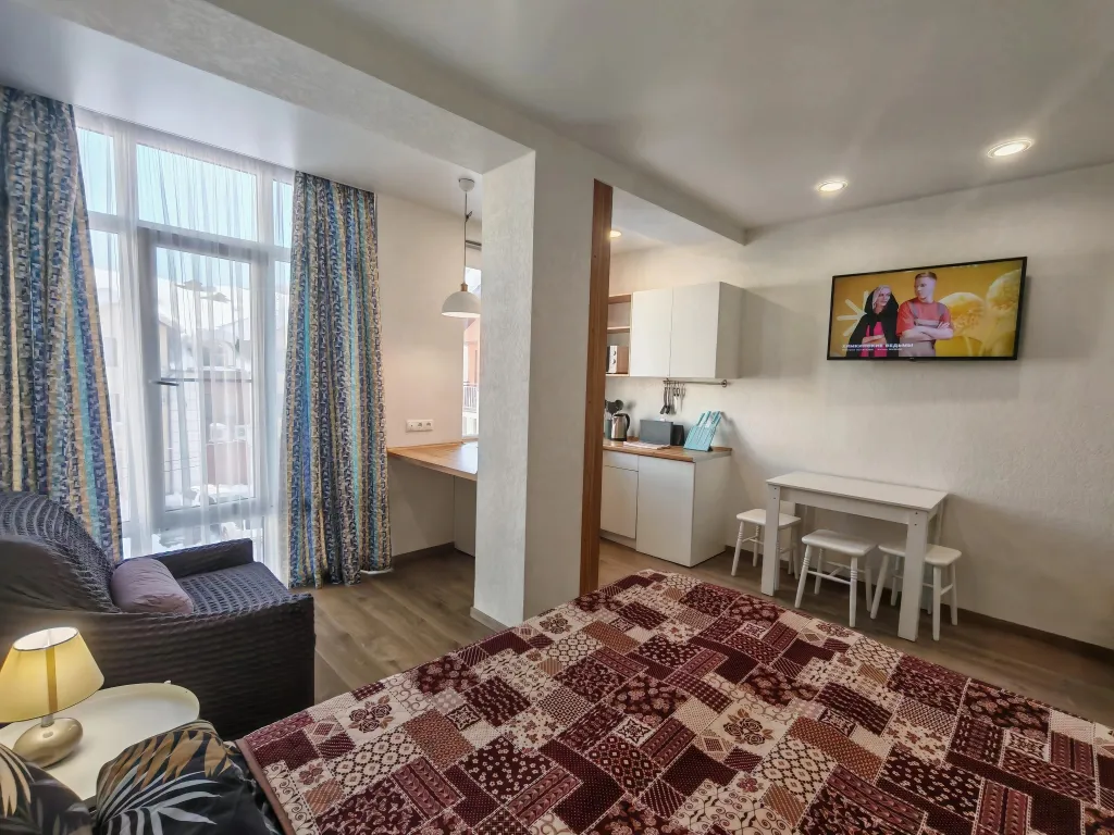 Уютная квартира-студия в центре горнолыжного курорта Красная поляна