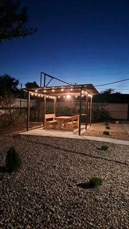 Небольшой уютный домик