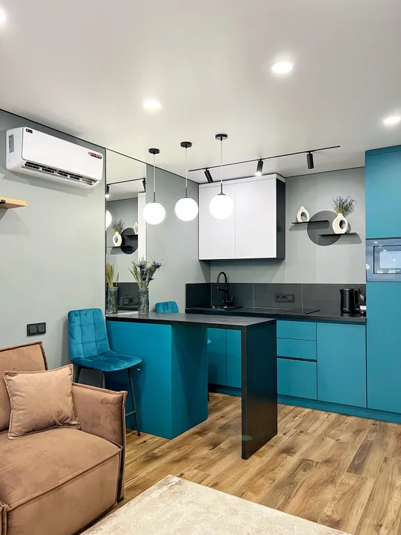 Роскошная квартира с королевской ванной возле ТЦ Круиз