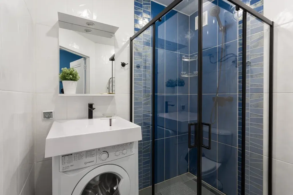 Две Подушки у ТЮЗа