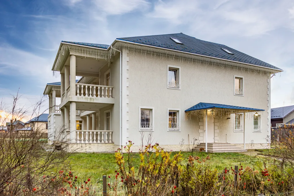 Просторный коттедж с бильярдом и сауной