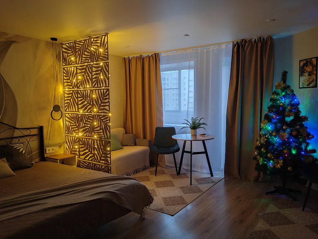 Стильная квартира с дизайнерским ремонтом курортный стиль в центре