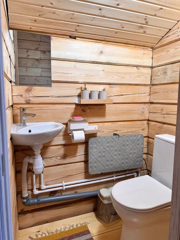 Новый круглогодичный 3-й коттедж на берегу Катуни