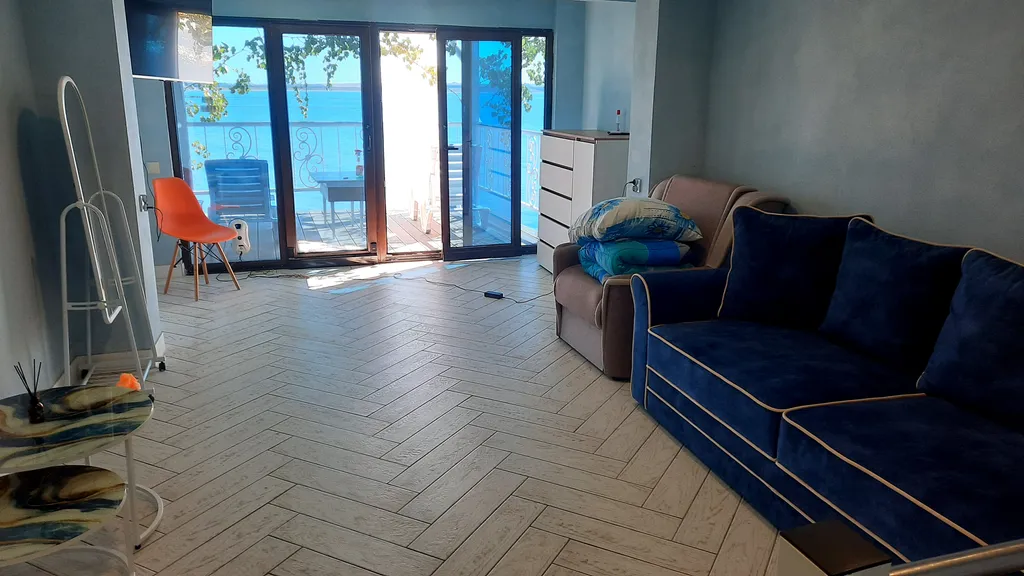 Эллинг на самом берегу Азовского моря