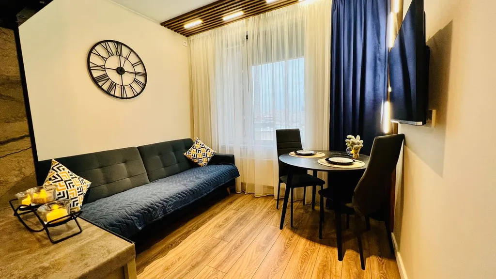 Стильная дизайнерская квартира в центре города