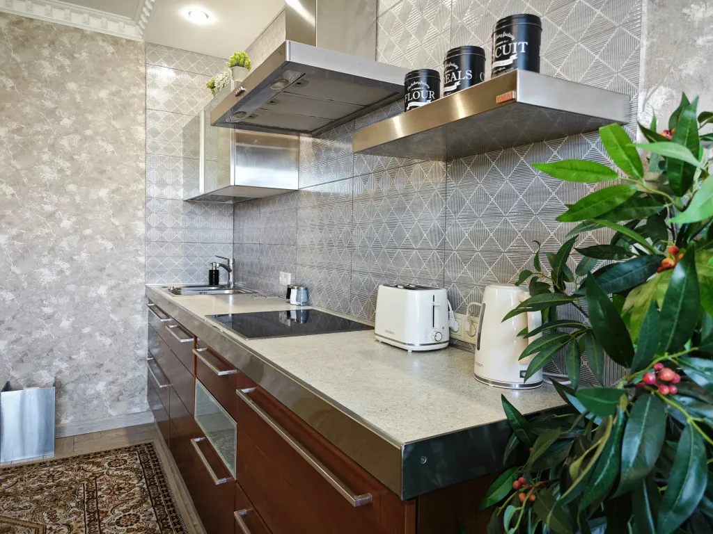 Евротрешка Луна, ЖК Белый Аист