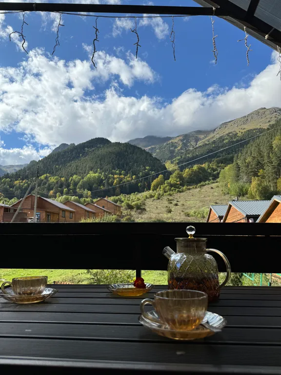 Апартамент 2 этаж с видом на горы - прекрасное место для отдыха