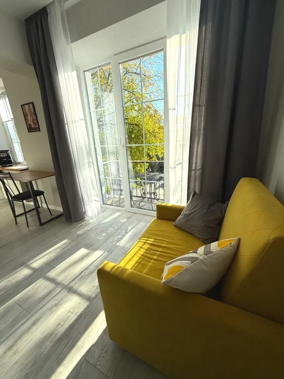 Французский балкон с видом на Псковский Кремль