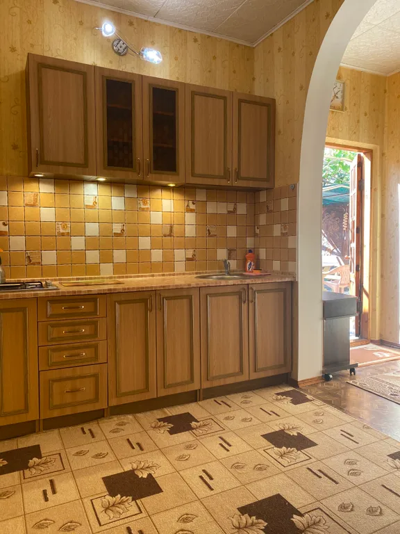 Уютный дворик у моря