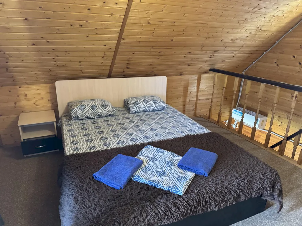 Коттедж в Кабардинке с бассейном и видом на море