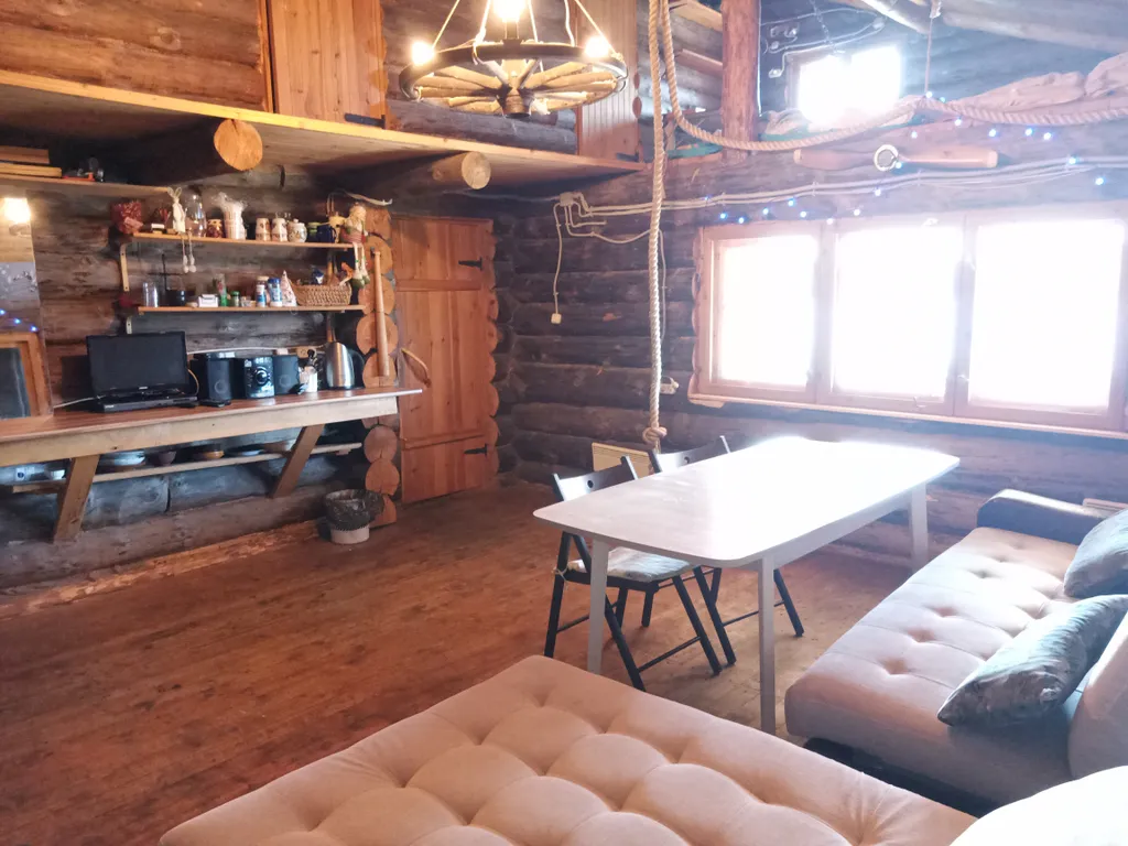 Шале на берегу озера Лесицкое