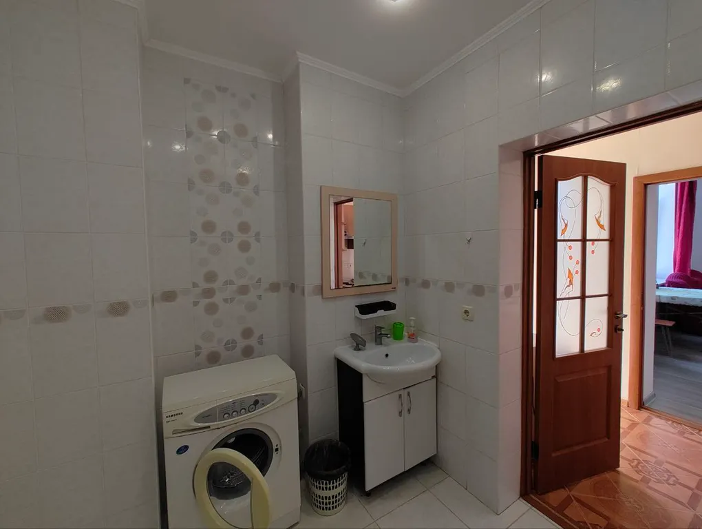 Просторный и светлый апартамент близко к морю