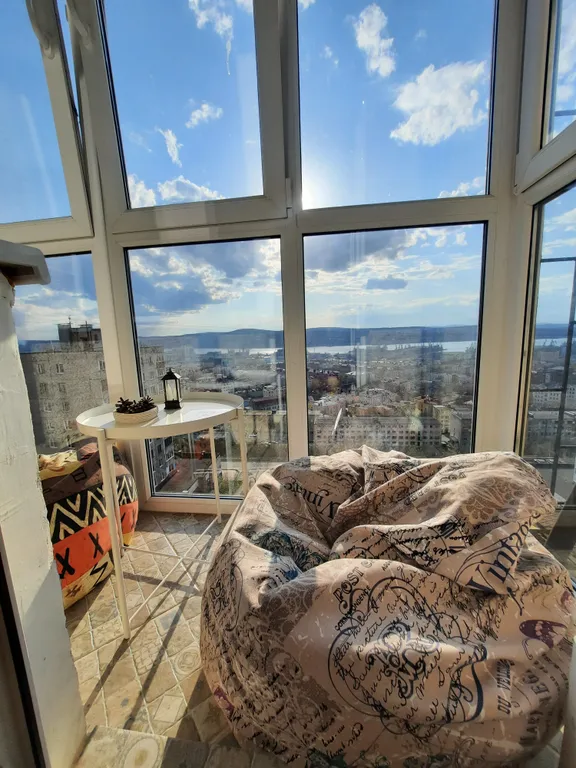 Комфортная квартира с одним из лучших видов на город, залив и сопки — аренда посуточно в Мурманск