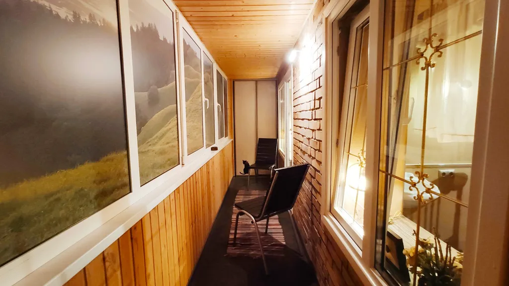 Квартира Коко Шанель с жёлтой ванной на львиных ножках