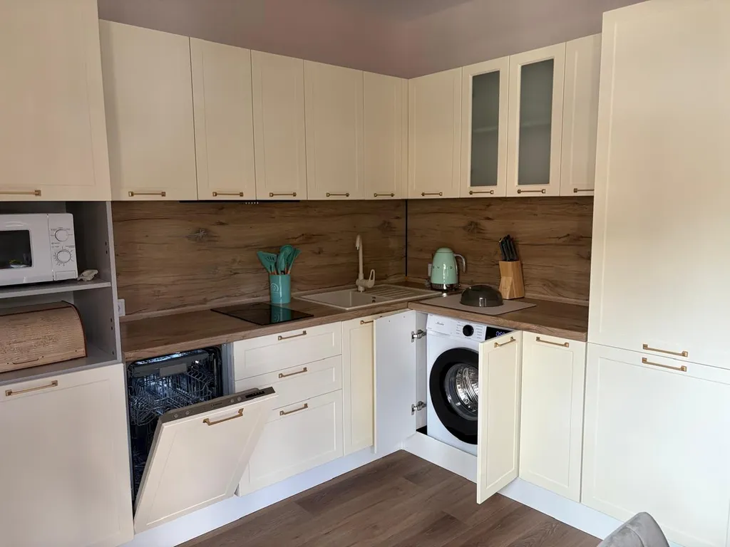 4-комнатный Дом