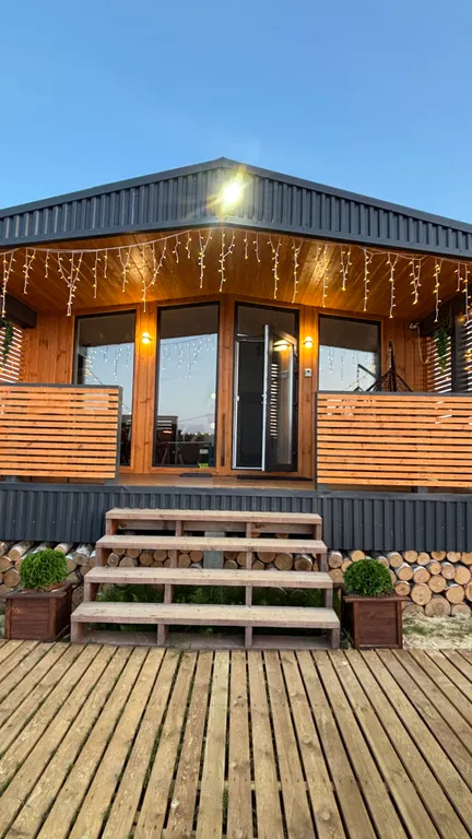 Уютный новый дом с сауной включена в стоимость и видом на озеро и лес