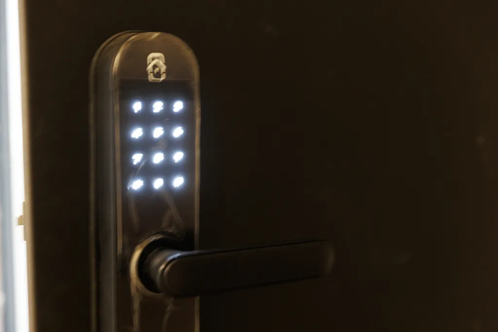 Киностудия - свежая студия с 65" Smart-TV