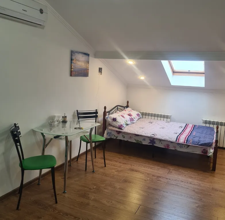 Уютная квартира-студия близко к центру