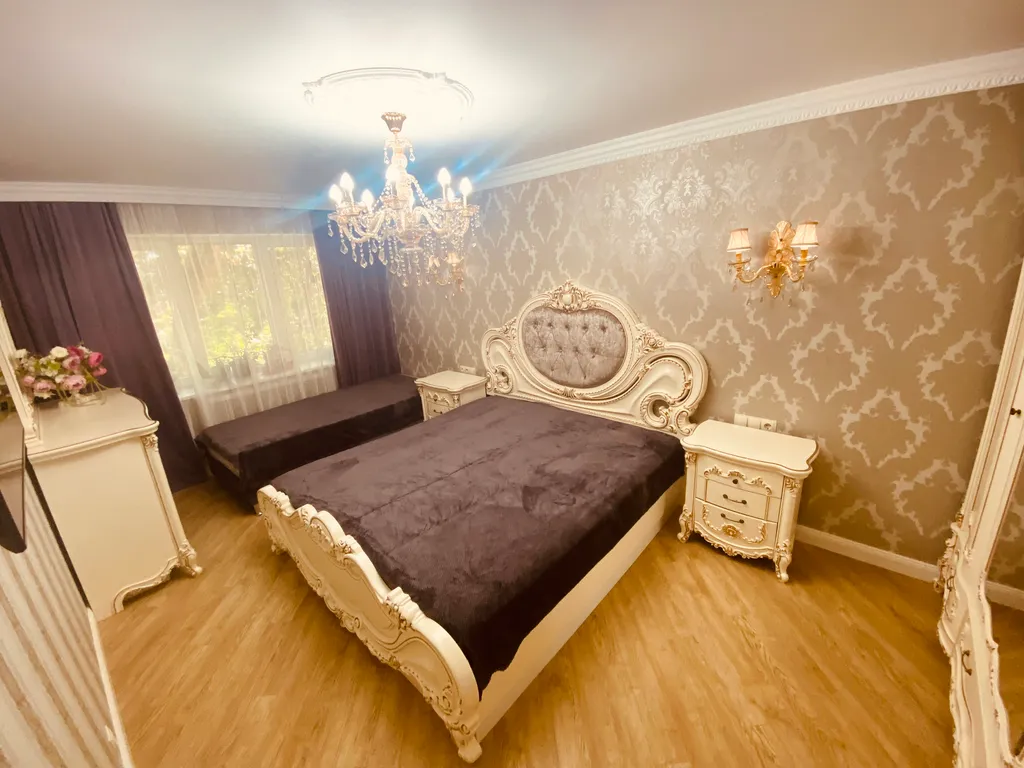 Трёхкомнатная квартира в самом центре Сочи рядом с морем