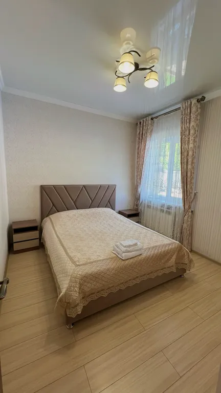 Шикарный дом в центре города с баней и бассейном