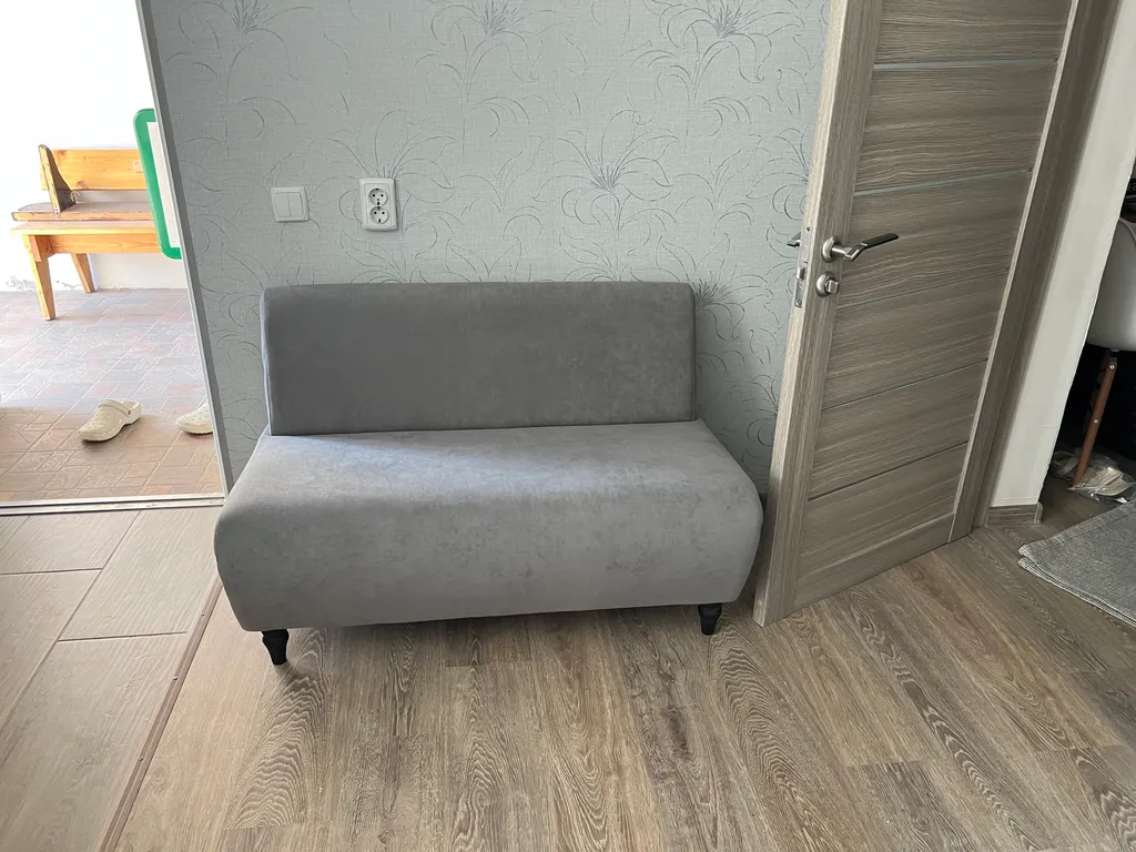 Этаж под ключ двухкомнатный с отдельным входом со своей терассой