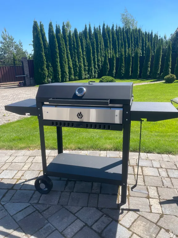 Уютный современный и стильный дом инфракрасной сауной и джакузи