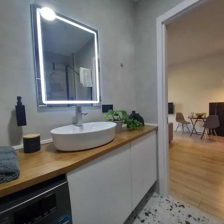 Комфортная квартира-студия на Арагвели